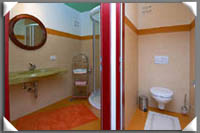 Bad und separates WC
